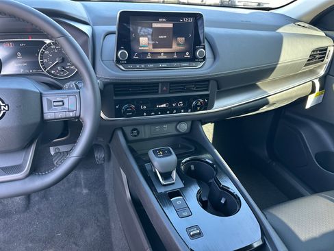 New 2026 Nissan Rogue SV image 29