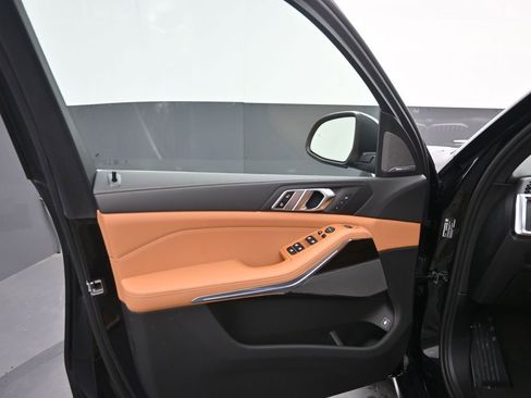 New 2026 BMW X5 xDrive50e w/ Premium Package image 5