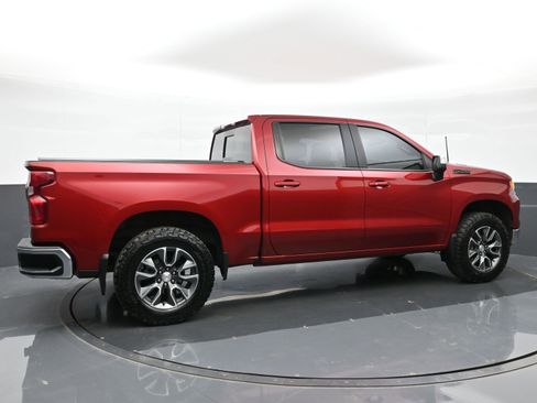 Used 2023 Chevrolet Silverado 1500 LT AWD/4WD image 5