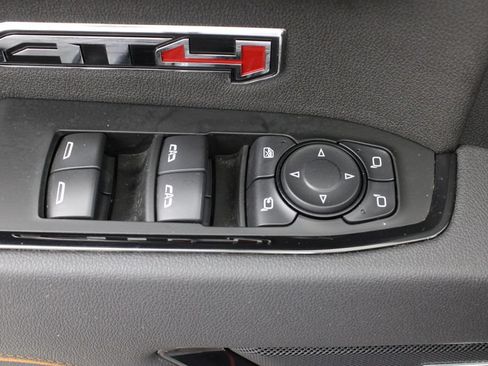 Used 2025 GMC Sierra 1500 AT4 AWD/4WD image 18
