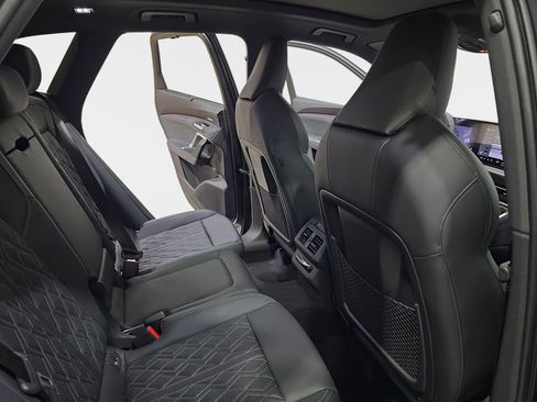 New 2026 Audi SQ5 Prestige image 11