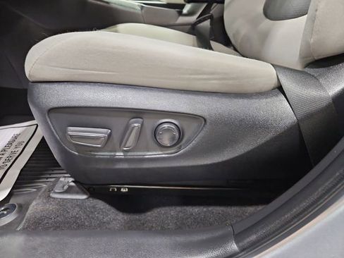 Used 2024 Toyota RAV4 XLE w/ Convenience Package image 30