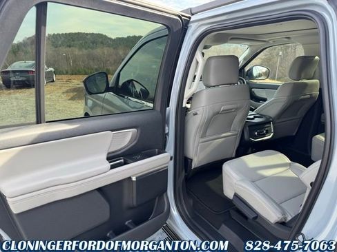 New 2025 Ford Expedition Max Active image 17