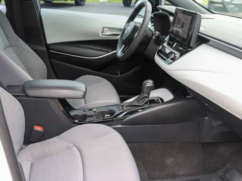 Used 2024 Toyota Corolla SE w/ SE Premium Package FWD image 10