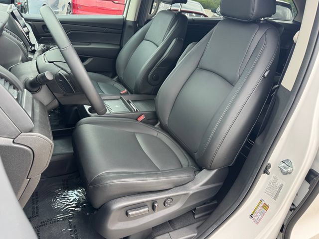 Certified 2026 Honda Odyssey EX-L image 16