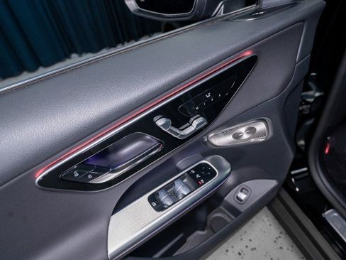 Certified 2026 Mercedes-Benz GLC 300 4MATIC image 11
