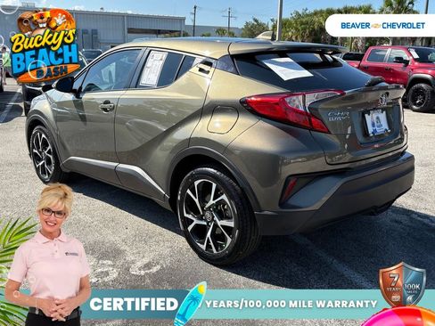 Used 2021 Toyota C-HR XLE FWD image 5