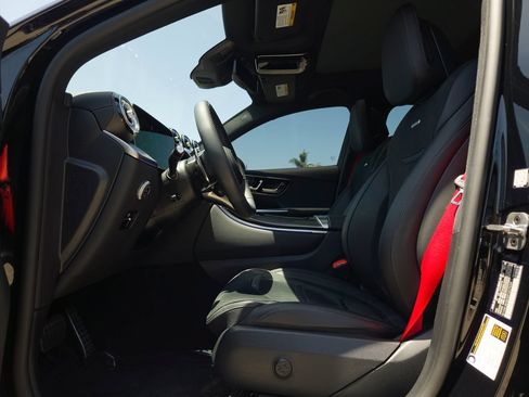 Used 2025 Mercedes-Benz GLC 63 AMG S image 8