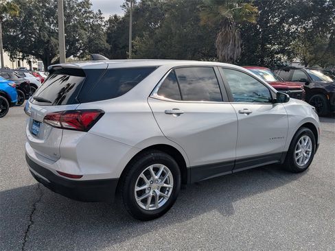 Certified 2022 Chevrolet Equinox LT image 3