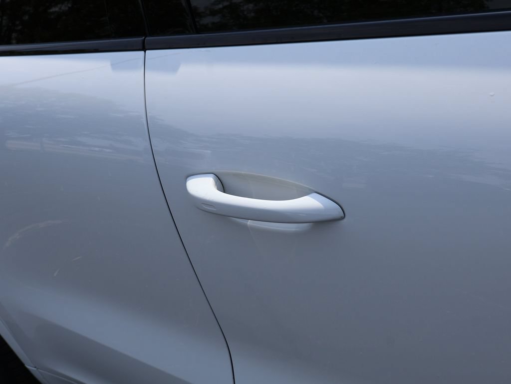 Certified 2025 Porsche Cayenne Coupe AWD/4WD image 15