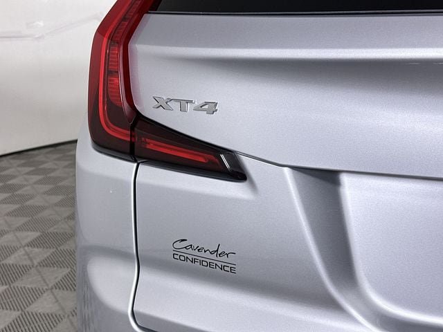 Used 2021 Cadillac XT4 Premium Luxury w/ Cold Weather Package FWD image 33