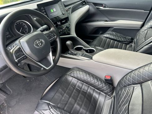 Used 2024 Toyota Camry LE FWD image 9