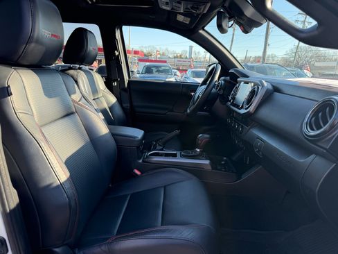 Used 2023 Toyota Tacoma TRD Pro image 24