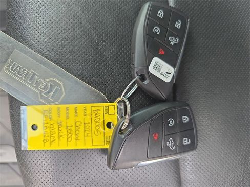 Used 2024 Chevrolet Silverado 2500 LTZ w/ LTZ Plus Package image 35