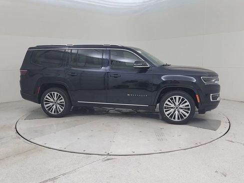 New 2025 Jeep Wagoneer Series II image 17