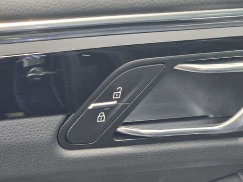 New 2026 Porsche Macan image 30