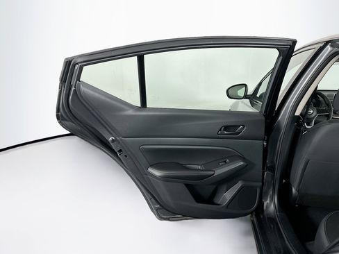 Used 2025 Nissan Altima 2.5 SV image 24