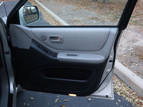 Used 2007 Toyota Highlander Sport image 26