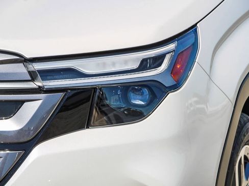 New 2025 Subaru Forester Limited image 8