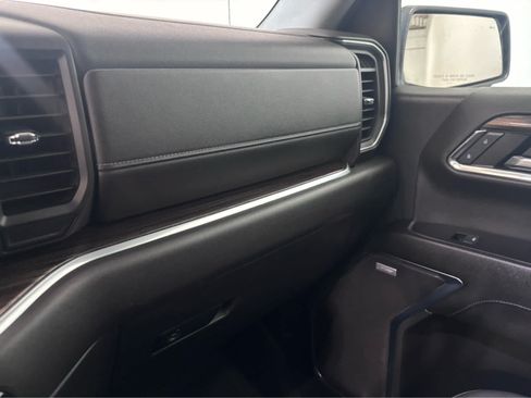 Used 2024 Chevrolet Silverado 1500 RST AWD/4WD image 28