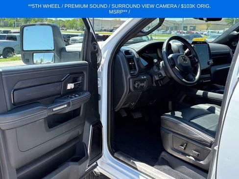 Used 2024 RAM 3500 Limited AWD/4WD image 12
