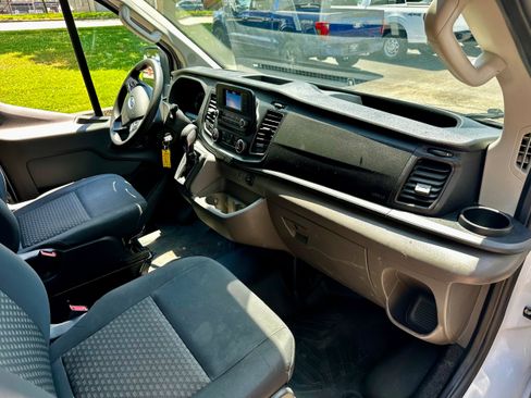Used 2024 Ford Transit 250 Low Roof w/ Exterior Upgrade Package RWD image 15