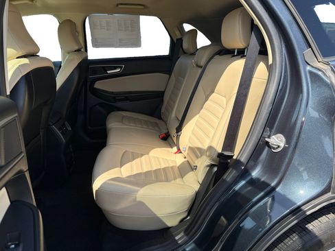 Certified 2023 Ford Edge SEL w/ Convenience Package AWD/4WD image 16