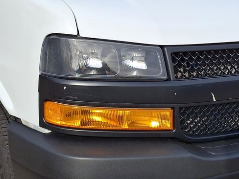 Used 2023 Chevrolet Express 3500 LS image 29