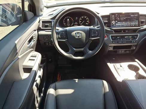 Used 2025 Honda Ridgeline RTL image 11