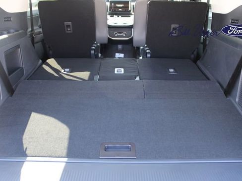 New 2026 Ford Expedition Active image 6