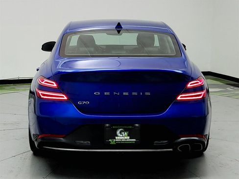 Used 2022 Genesis G70 2.0T image 6
