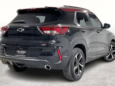 Used 2023 Chevrolet TrailBlazer RS w/ Sun and Liftgate Package image 2