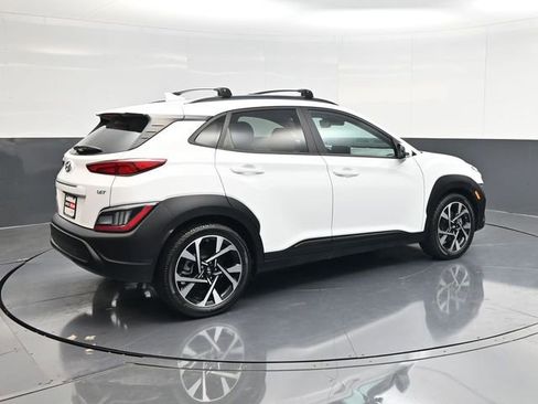 Used 2022 Hyundai Kona Limited image 3