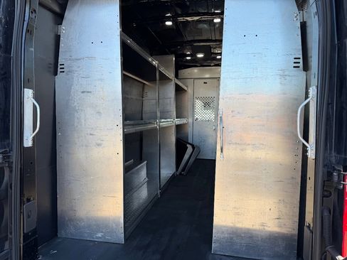 Used 2019 Ford Transit 250 148 High Roof Extended image 13