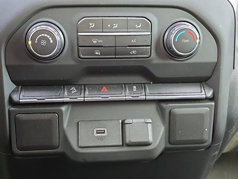 Used 2020 Chevrolet Silverado 1500 Custom Trail Boss image 18