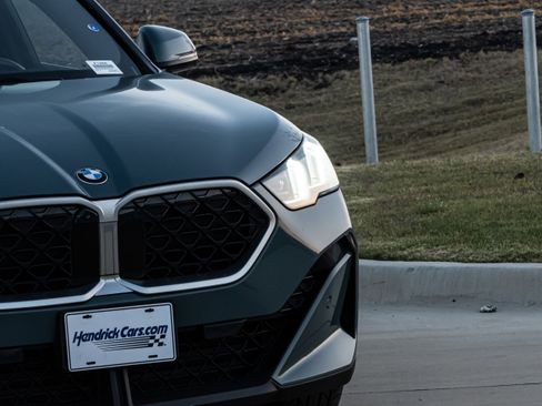Certified 2024 BMW X2 xDrive28i image 7