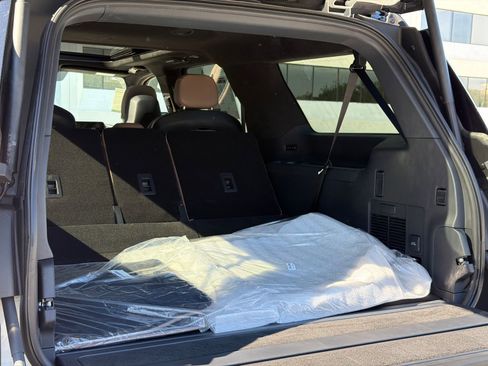New 2026 Lincoln Navigator L Black Label AWD/4WD image 8