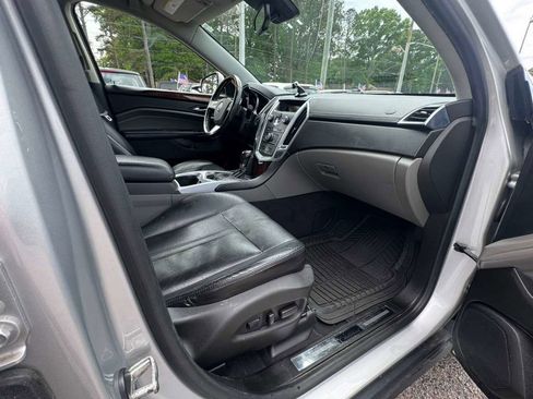 Used 2010 Cadillac SRX Luxury FWD image 11