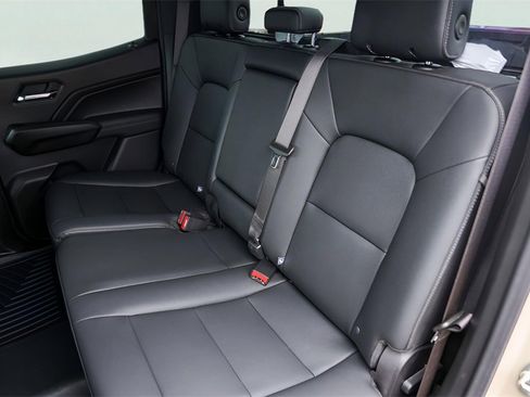 Used 2024 GMC Canyon Elevation w/ Elevation Premium Package image 27