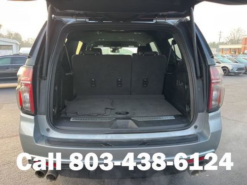 Used 2024 Chevrolet Suburban Premier RWD image 36