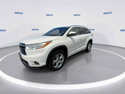 Used 2015 Toyota Highlander Limited FWD image 4