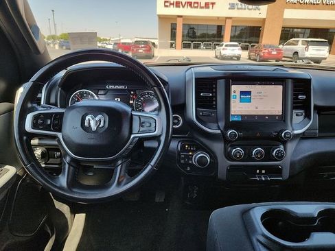 Used 2022 RAM 1500 Big Horn AWD/4WD image 12