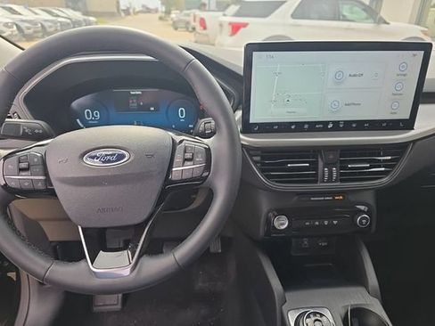 Used 2023 Ford Escape Active w/ Tech Pack #2 AWD/4WD image 11