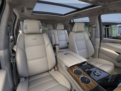 New 2025 Cadillac Escalade Sport Platinum w/ LPO, Floor Liner Package image 17