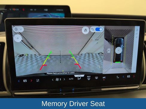 Used 2025 Ford Expedition Active image 36