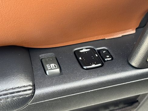 Used 2015 MAZDA MX-5 Miata Grand Touring w/ Premium Package image 13