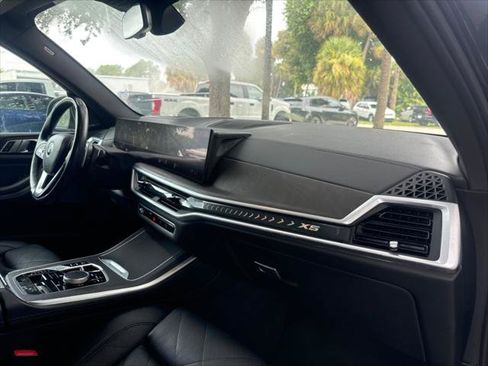 Used 2024 BMW X5 sDrive40i RWD image 19