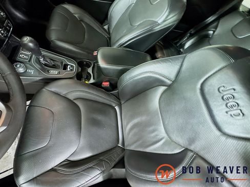 Used 2021 Jeep Cherokee Latitude Lux w/ Comfort/Convenience Group image 22