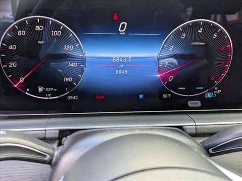 Used 2025 Mercedes-Benz GLE 450 4MATIC image 11