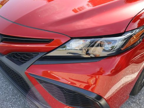 Used 2024 Toyota Camry SE FWD image 3
